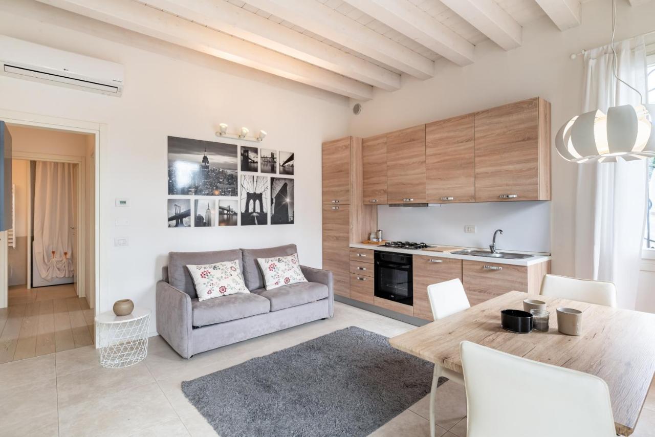 Corte Cappuccina 14 Elegant Apt Con Parcheggio! Padua Exteriör bild